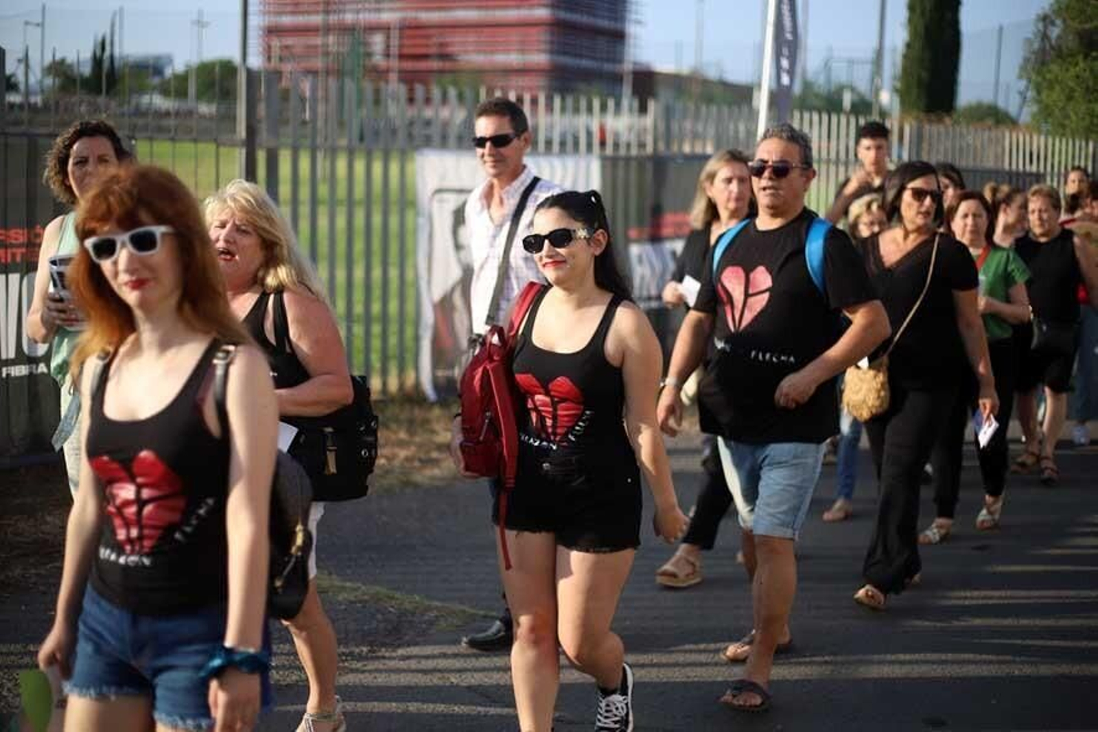 Imágenes del ambiente previo al concierto de Manuel Carrasco en Huelva