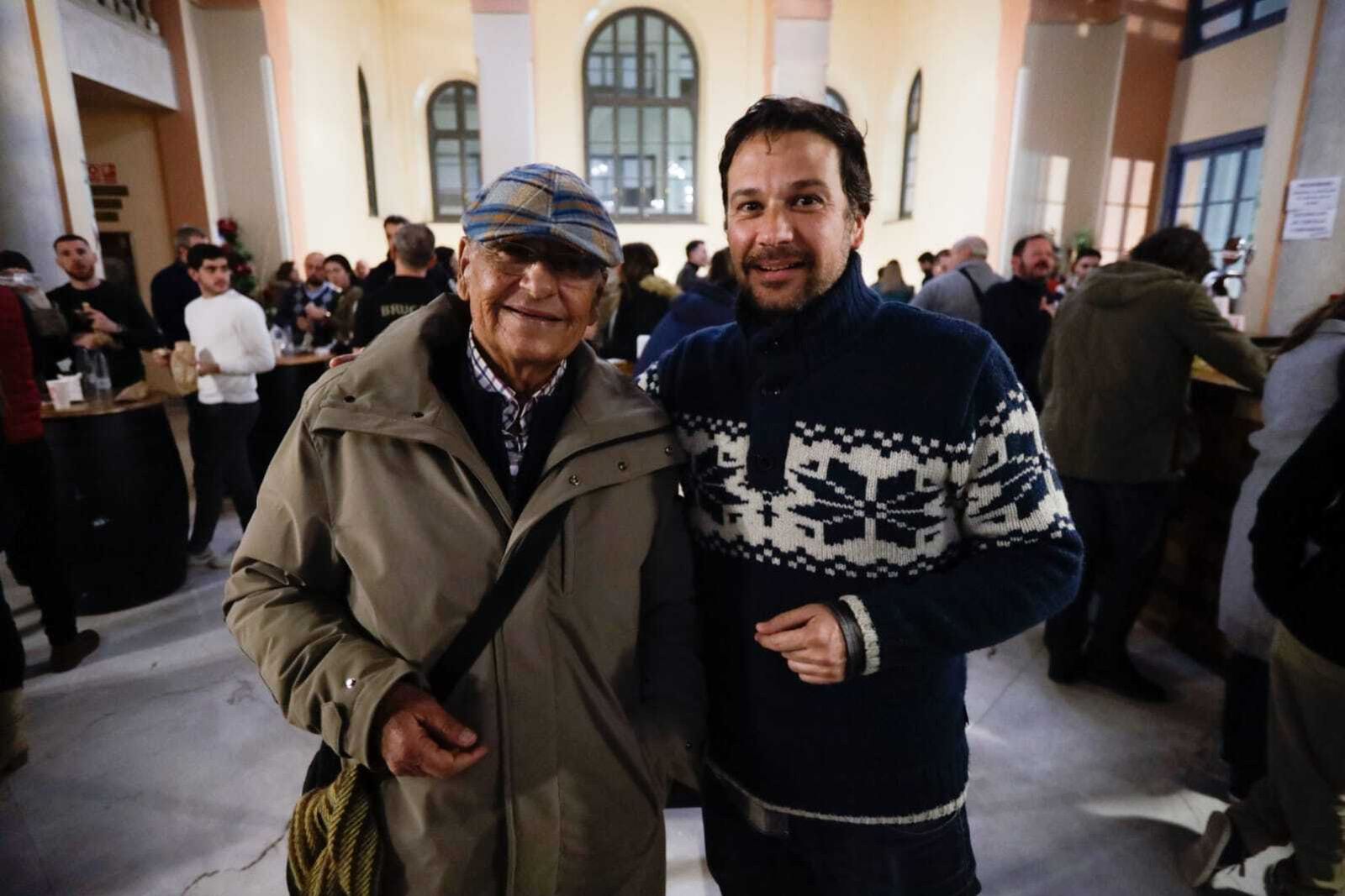 Neno y Jose Macías, en el ambigú del Gran Teatro Falla este viernes.