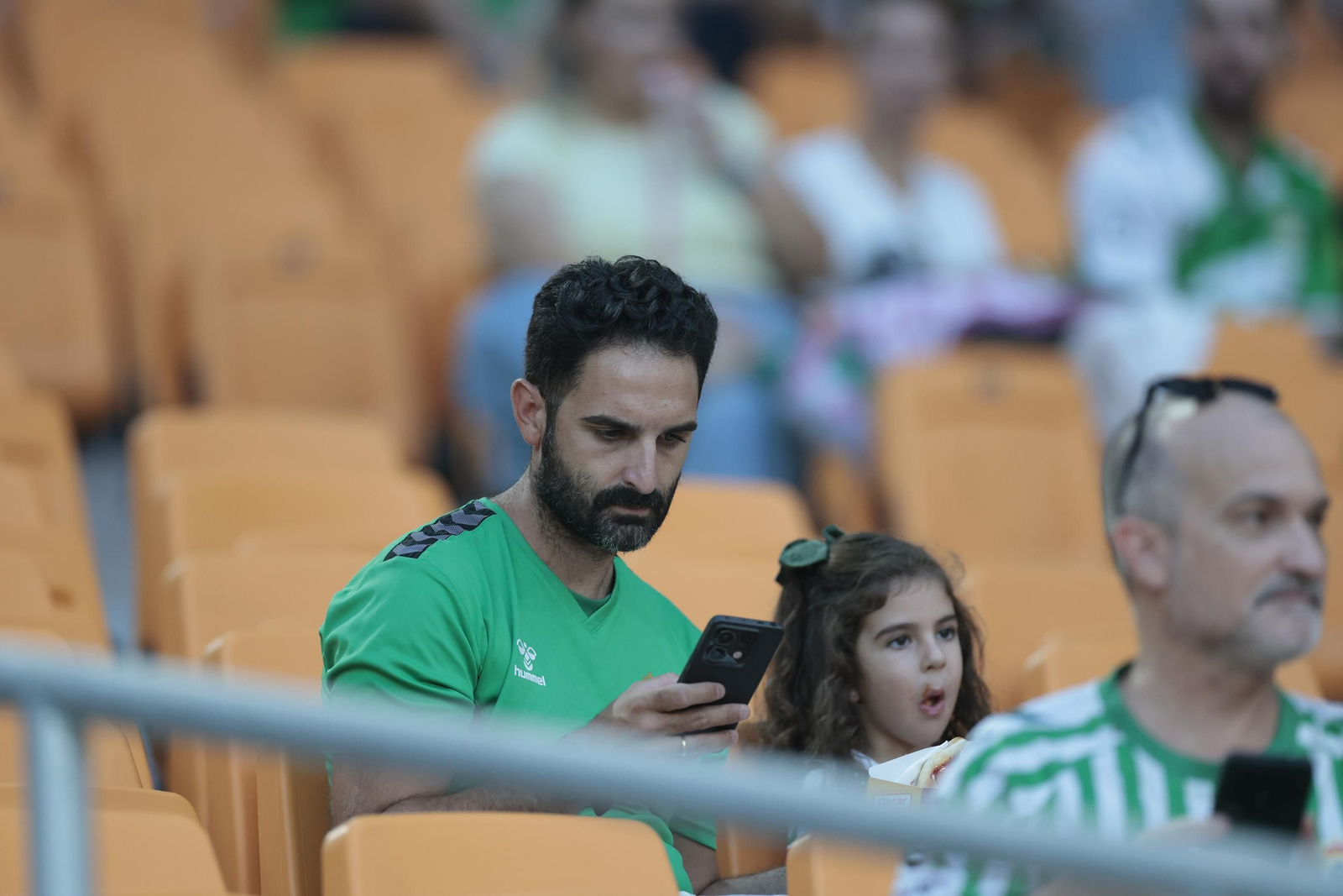 Búscate en las fotos del Betis - Alavés