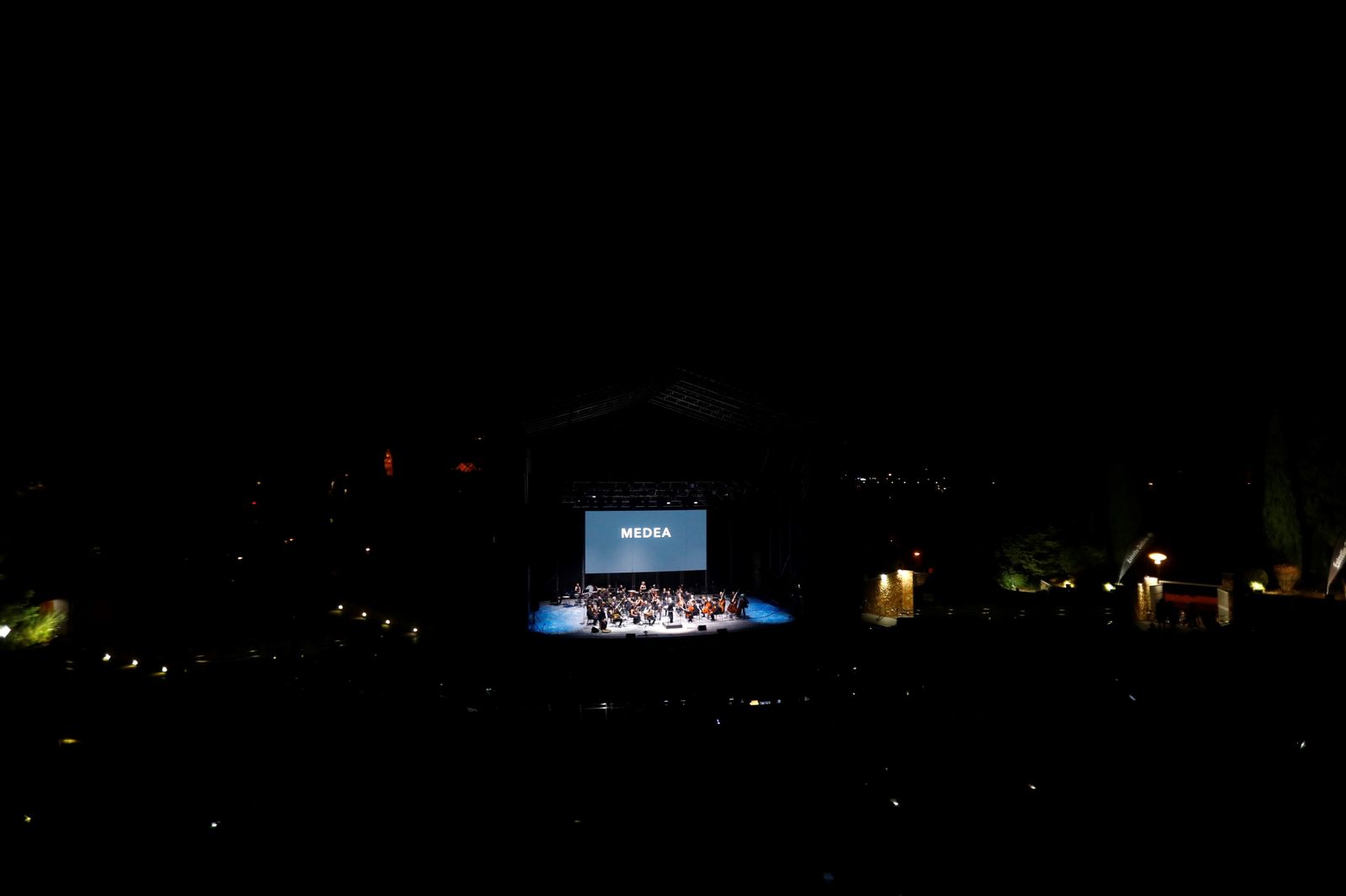 El Festival de la Guitarra de Córdoba abre con un homenaje a Manolo Sanlúcar, en imágenes