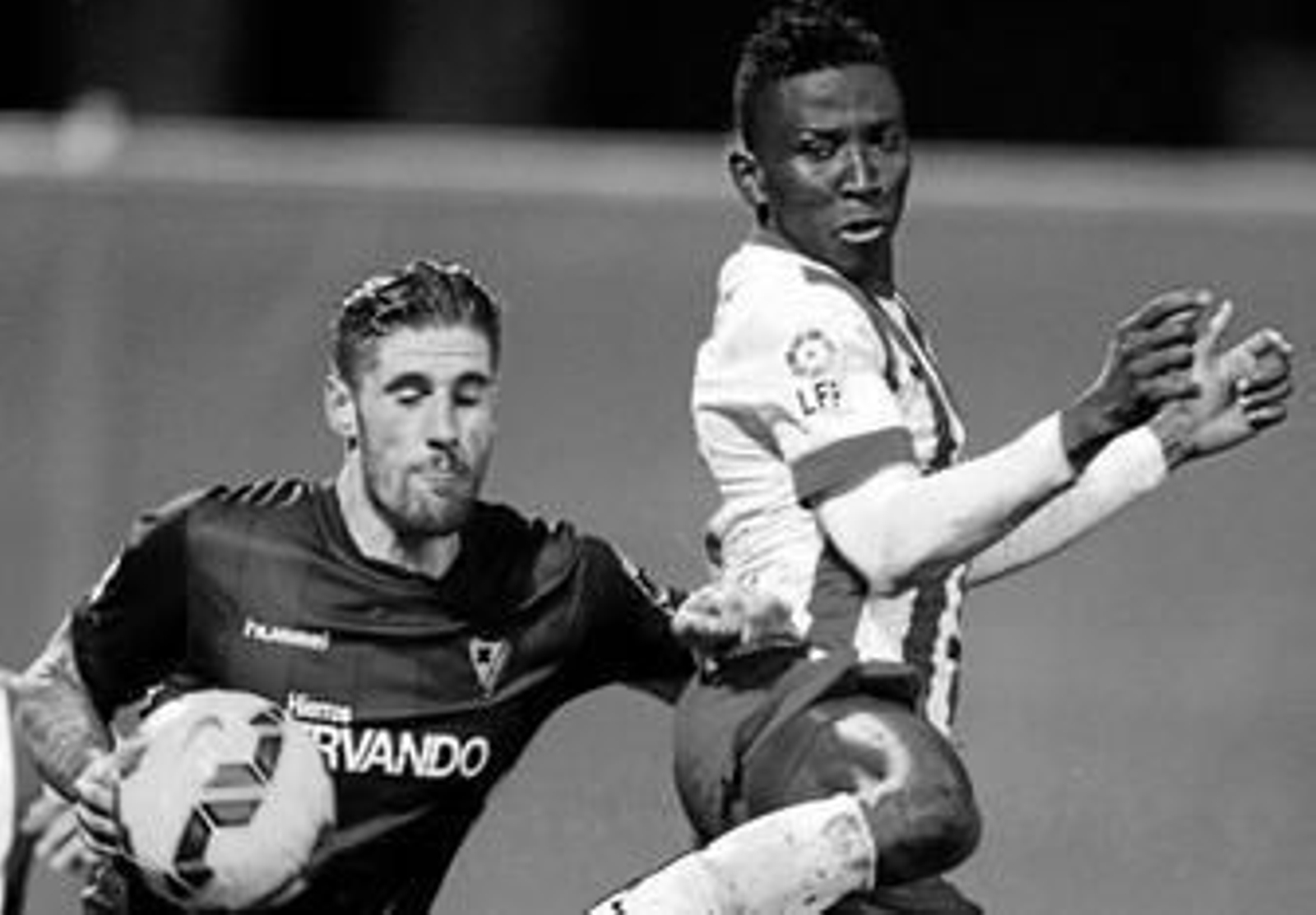 Zongo -desaparecido en combate como el resto- pugna con Albentosa.