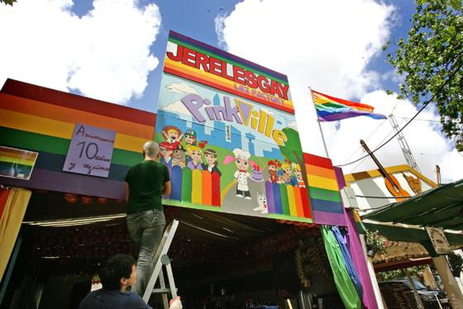 Ambiente previo al comienzo de la Feria en el real

Foto: Pascual