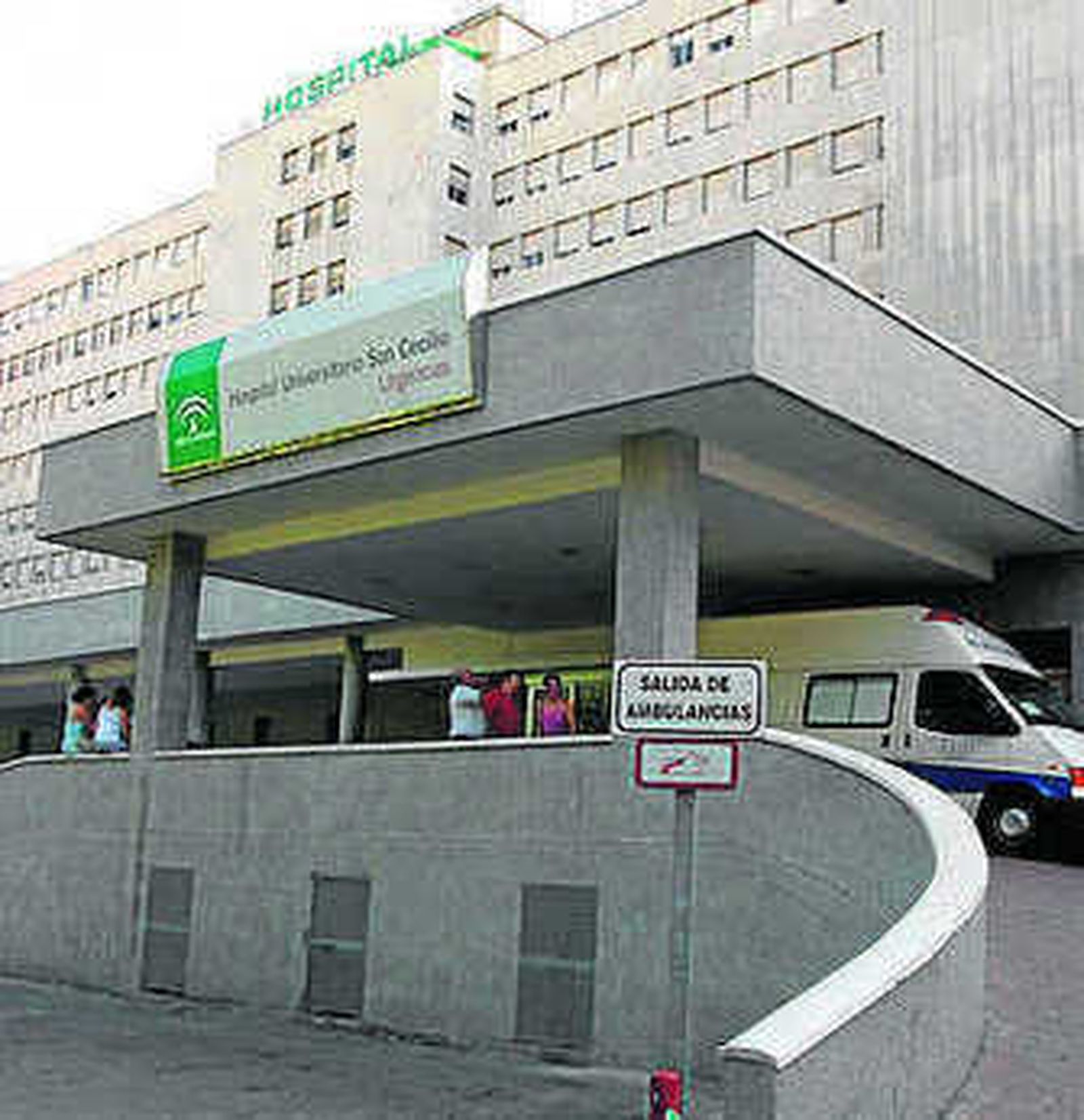 El herido fue trasladado al Clínico.