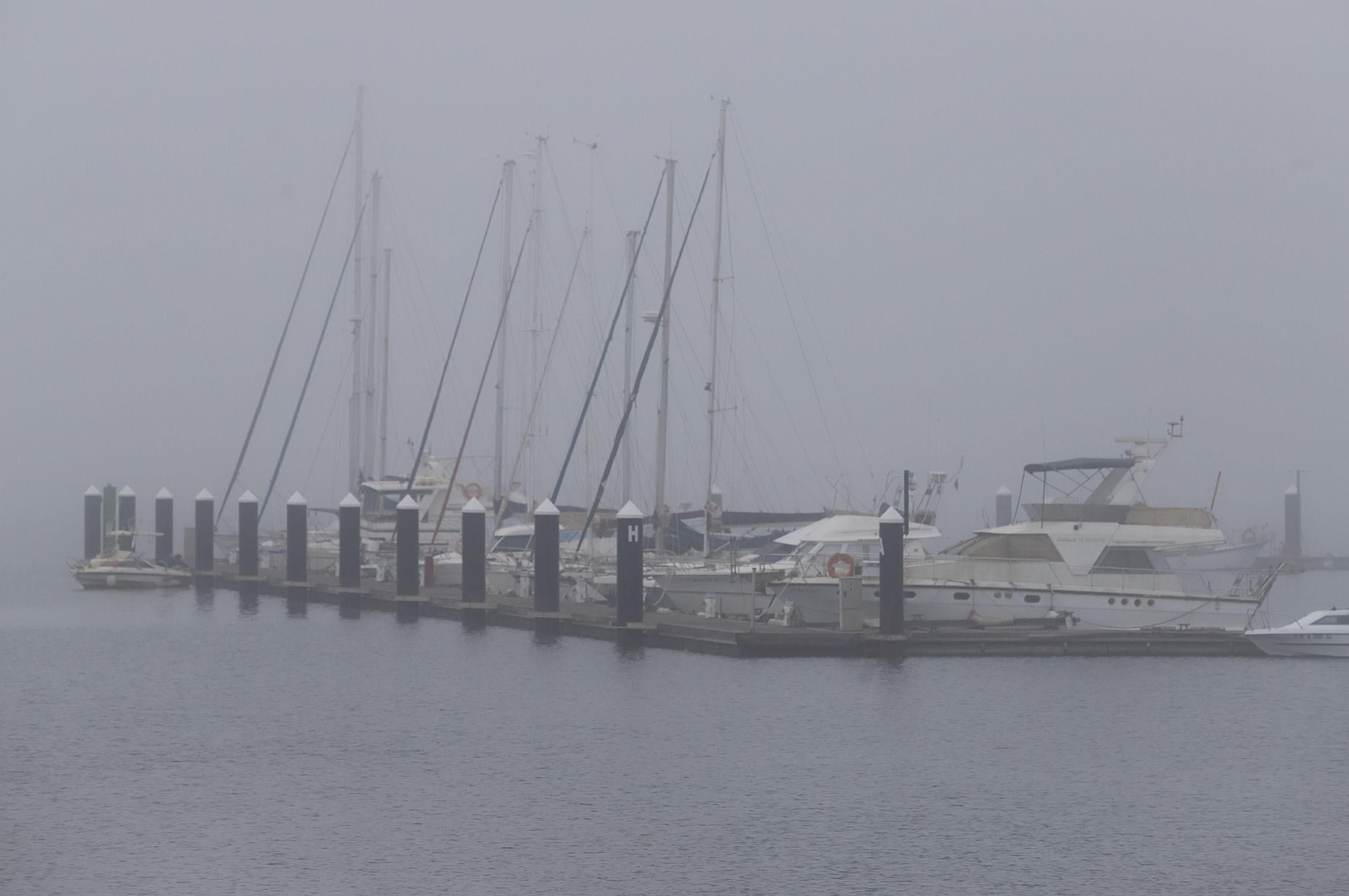 Imágenes de la niebla durante la mañana en Huelva