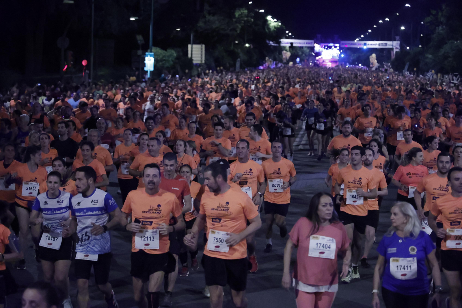 Búscate en la Carrera Nocturna de Sevilla (4)