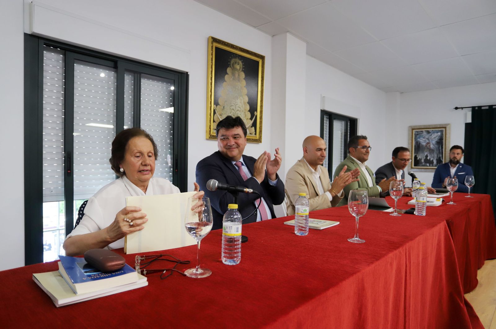 Presentación del recetario en la Hermandad de Emigrantes.