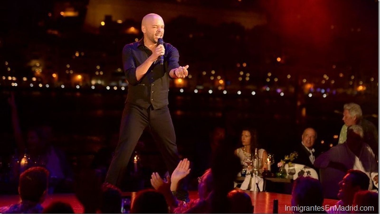 Julian Fontalvo, en su espectáculo 'El imitador'.