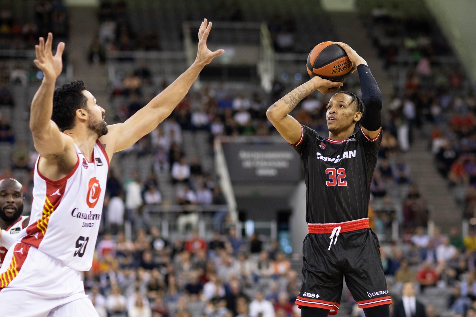 Una acción del partido jugado este domingo en el Palacio