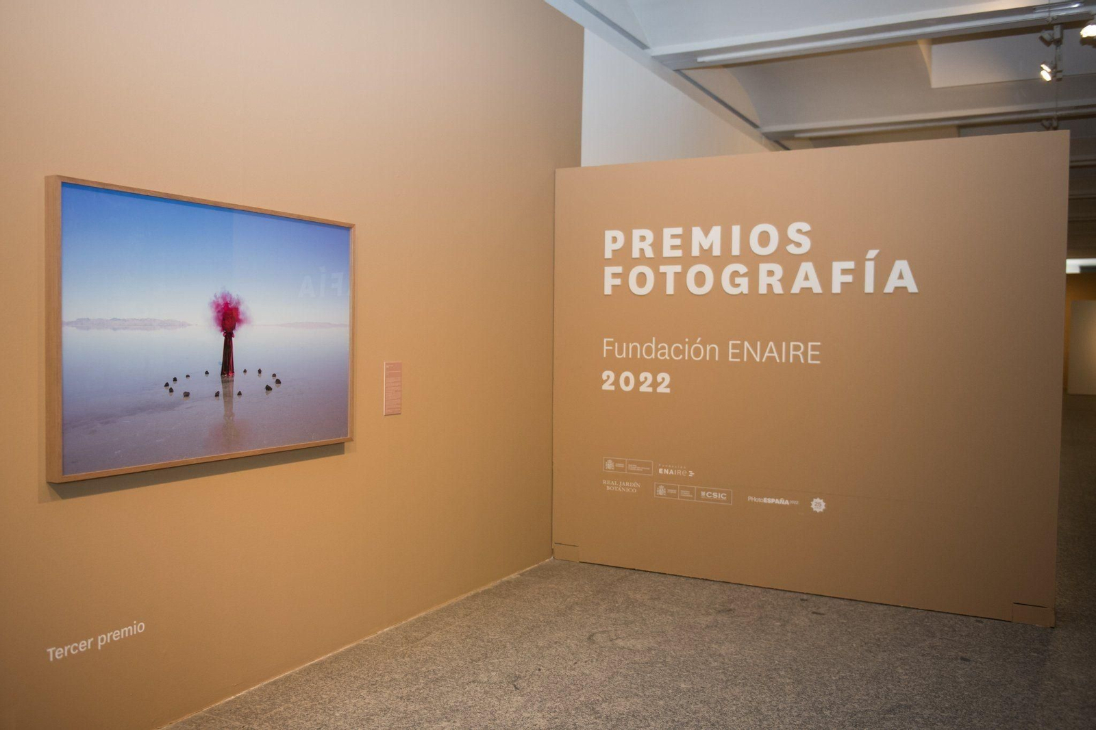 Muestra colectiva Premio de Fotografía Fundación Enaire 2022 en el Real Jardín Botánico de Madrid.