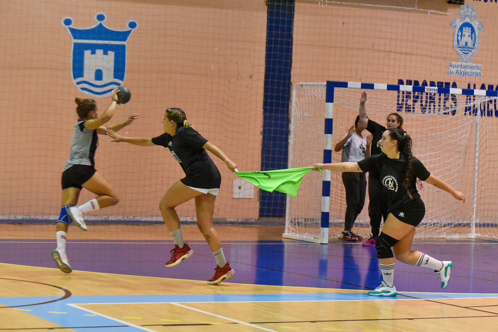 Las fotos del entrenamiento del BM Ciudad de Algeciras femenino