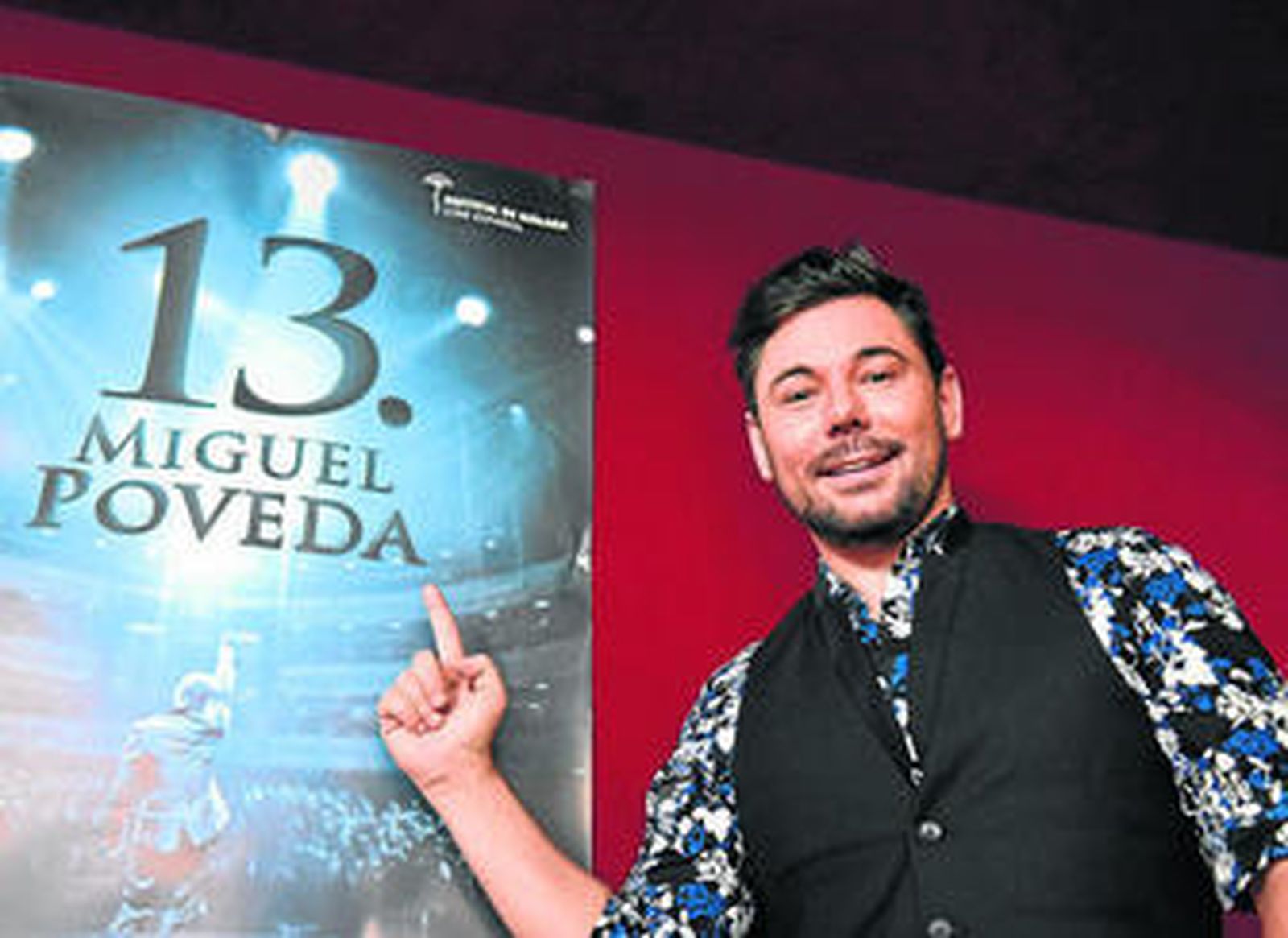 Miguel Poveda, ayer en los cines Nervión Plaza de Sevilla.