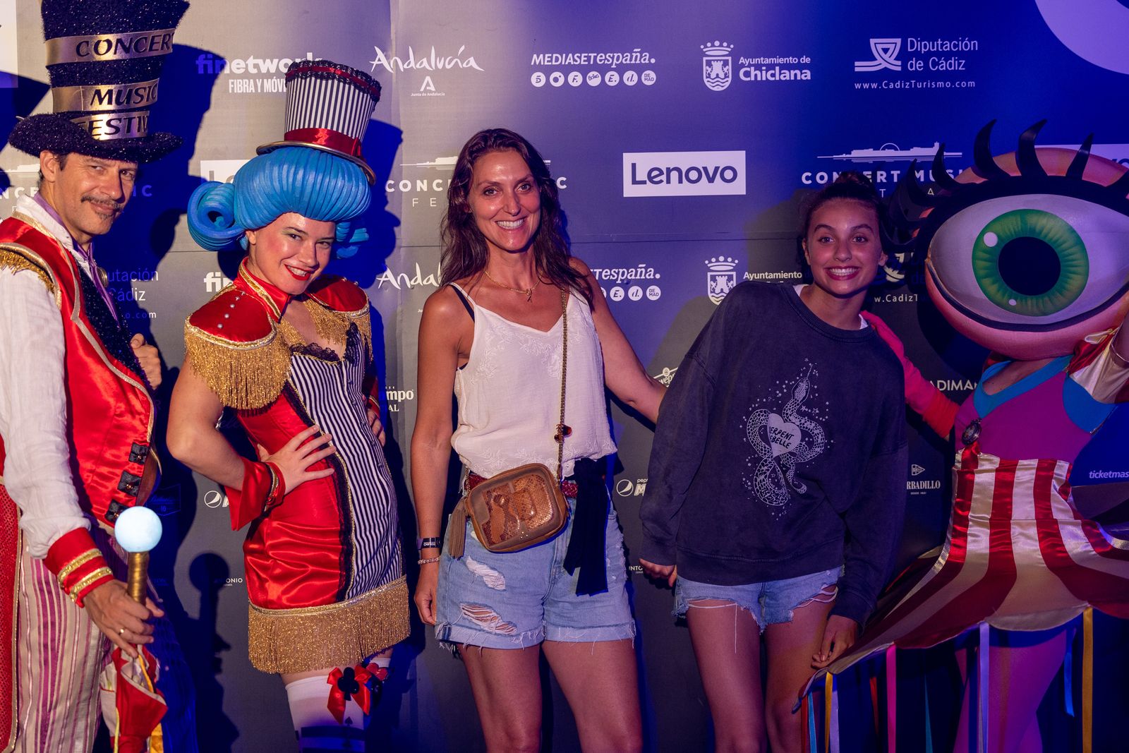 Búscate en el concierto de Black Eyed Peas en el Concert Music Festival en Chiclana