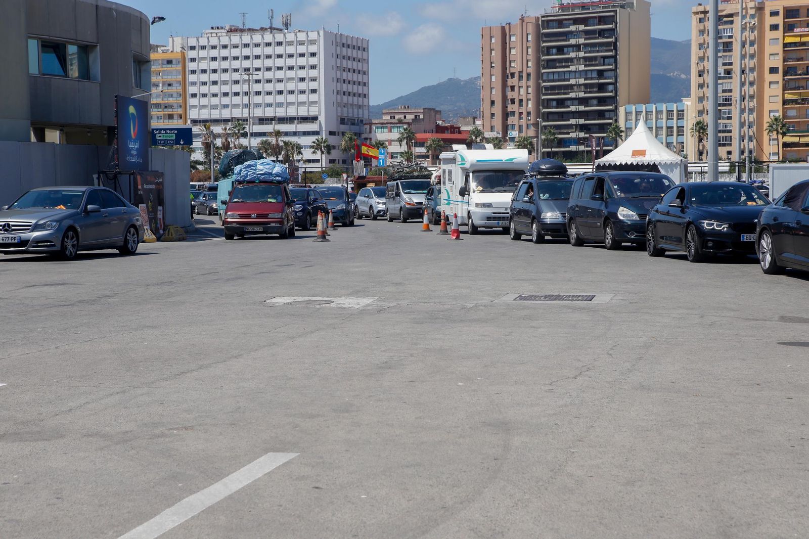 El intenso sábado en la Operación Paso del Estrecho en Algeciras, en imágenes