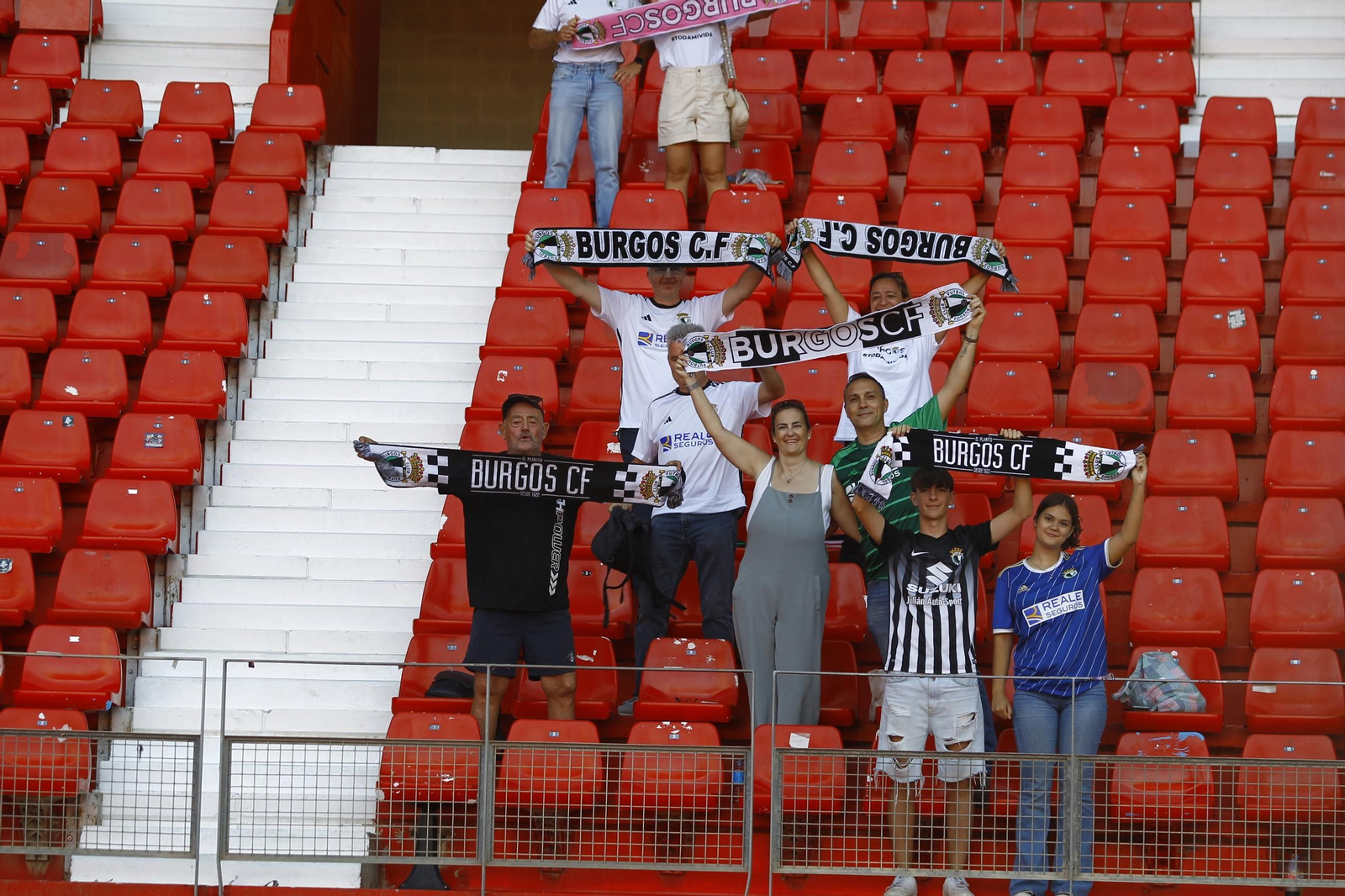 Búscate en el partido U.D. Almería-Real Burgos