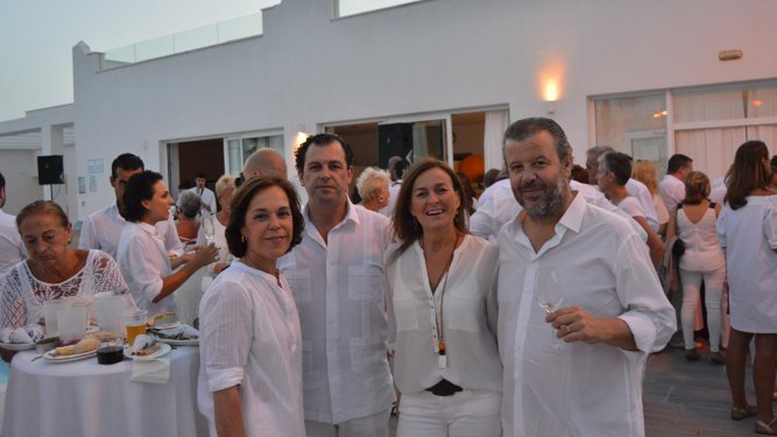 Montserrat Guardiola, Carlos Villar, Ángela Morán y Carlos González-Gordon durante el festejo.