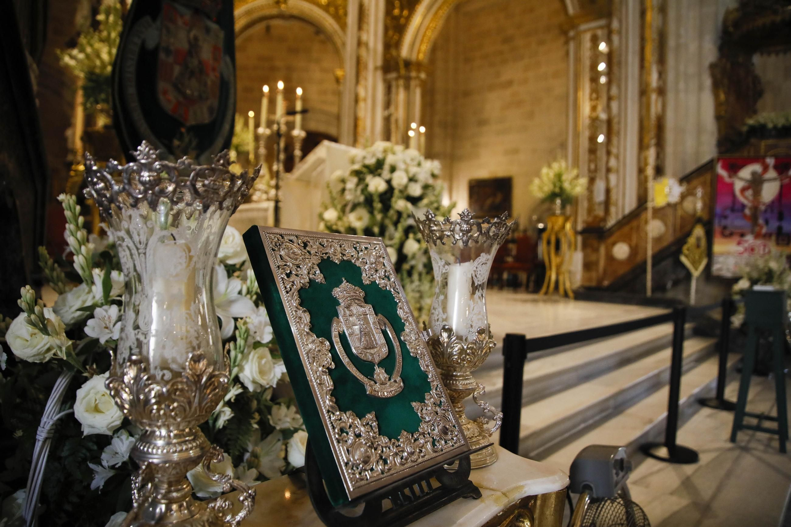 Las imágenes de la santa misa estacional presidida por el obispo de Almería, con la interpretación de Anacrusa