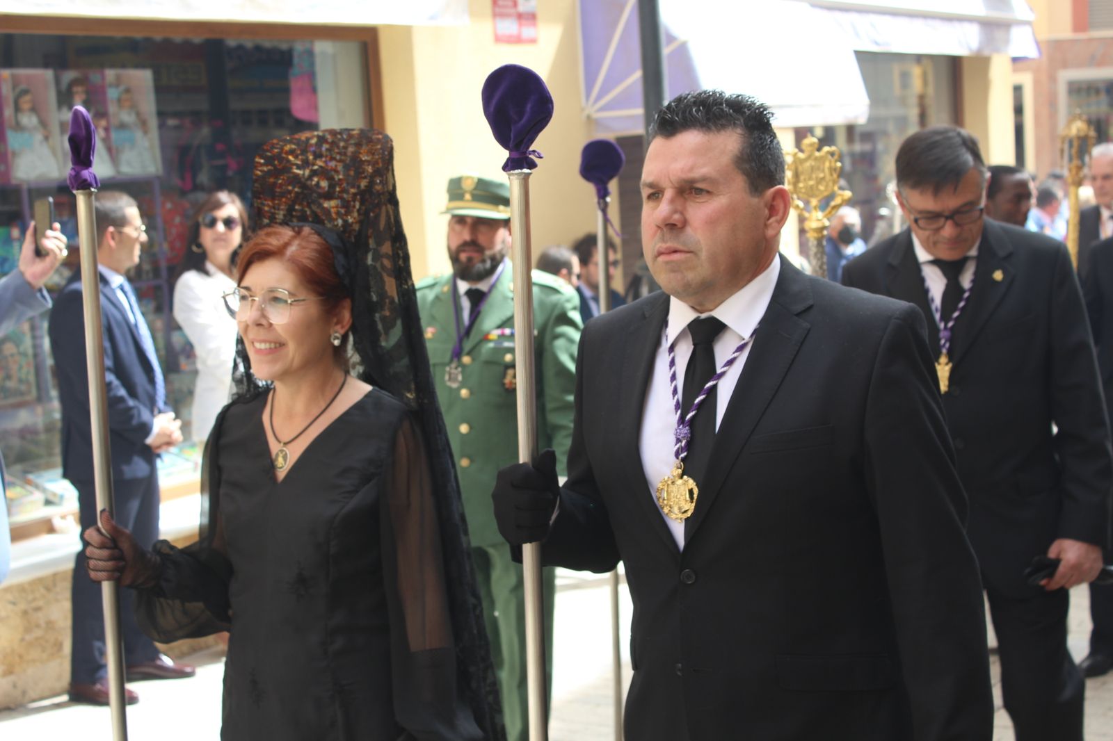 Procesión de la Hermandad de Jesús en Vera, en imágenes