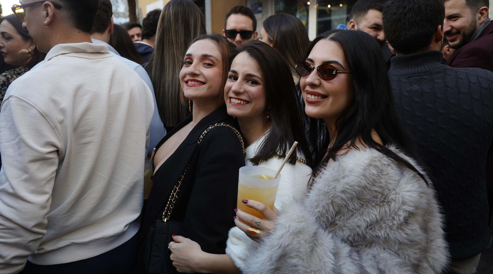 Búscate en las fotos de la celebración del 24 de diciembre en La Línea