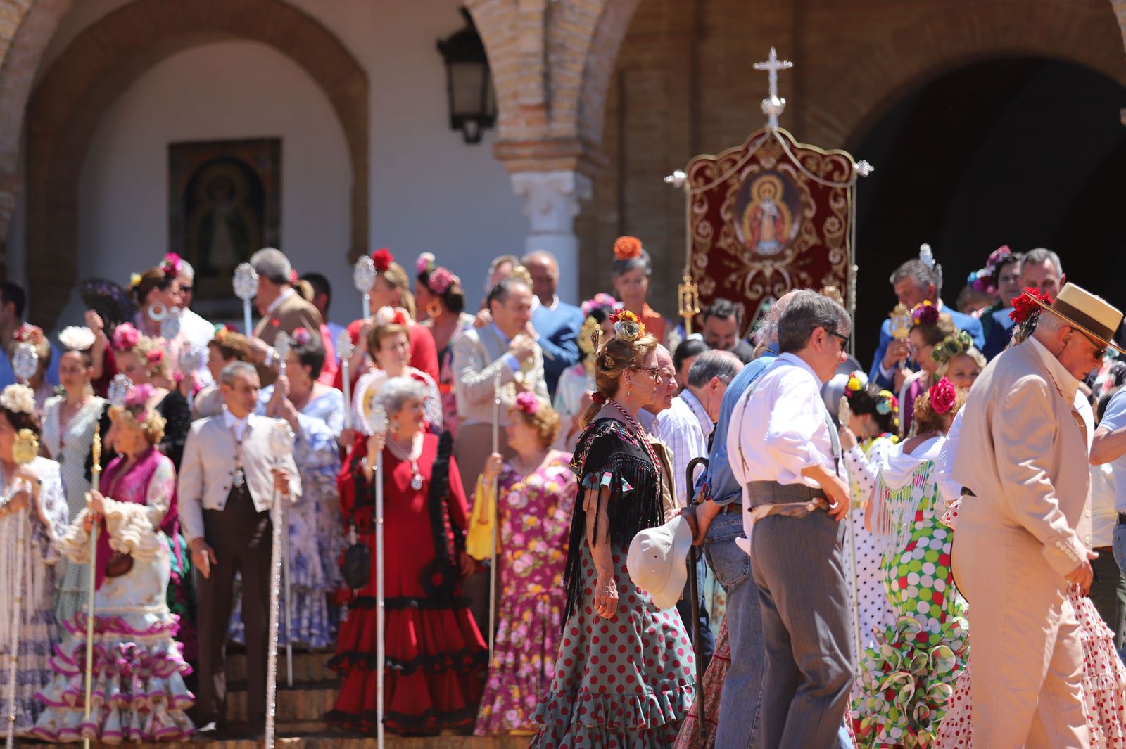 Imágenes de la presentación de las hermandades filiales ante la Virgen de Montemayor