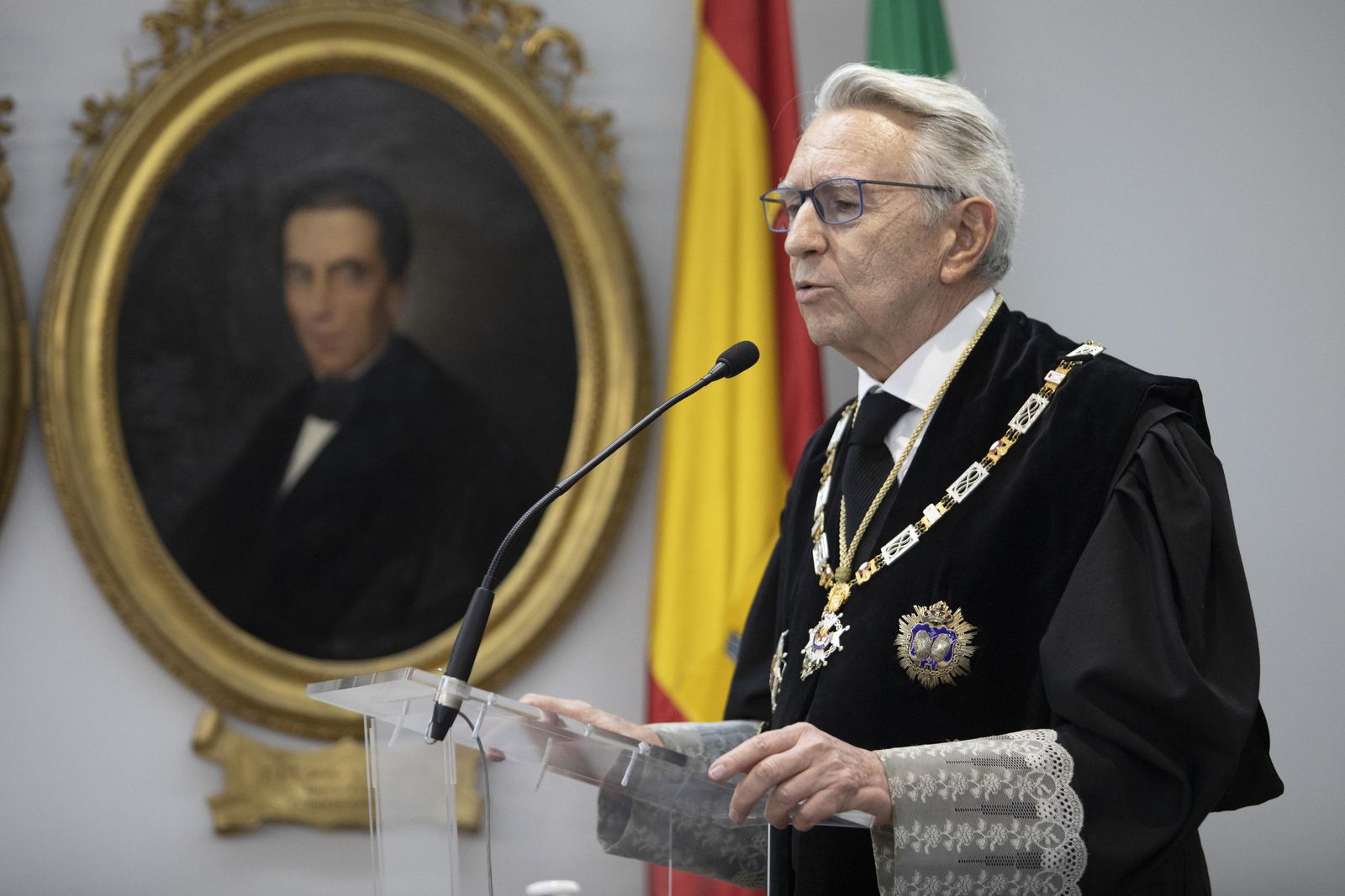 Fotos: Un homenaje del Colegio de Abogados por estar al servicio de la Abogacía de Granada