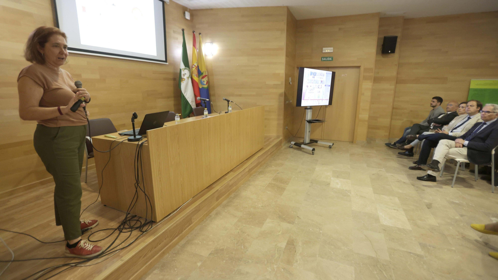Fotos de la exposición fotográfica y conferencia inaugural de Diverciencia 2024