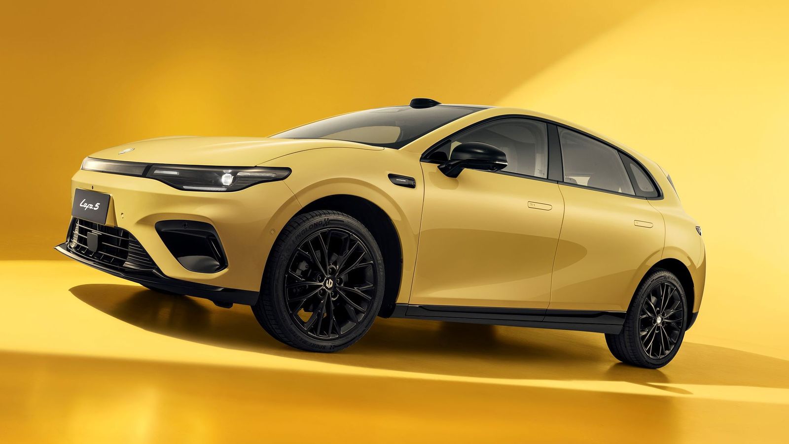 El B05 también tendrá el sello de "made in Spain" dentro de la gama de Leapmotor. Es, con el T03, el único turismo en una familia poblada de SUV.