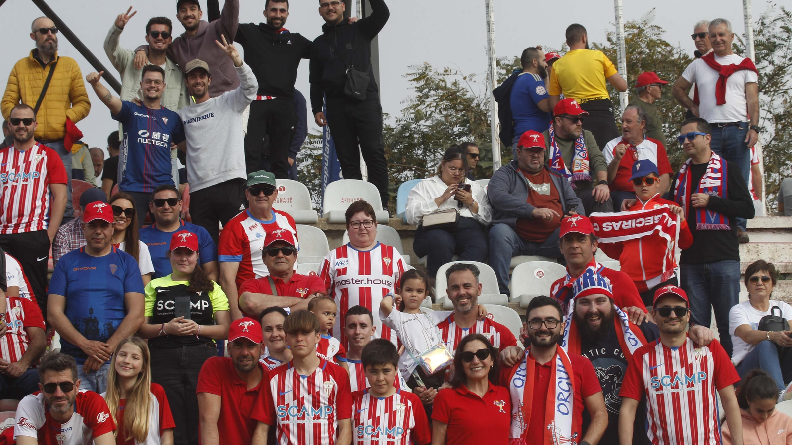 Búscate en el Algeciras CF  - Linares de Primera Federación