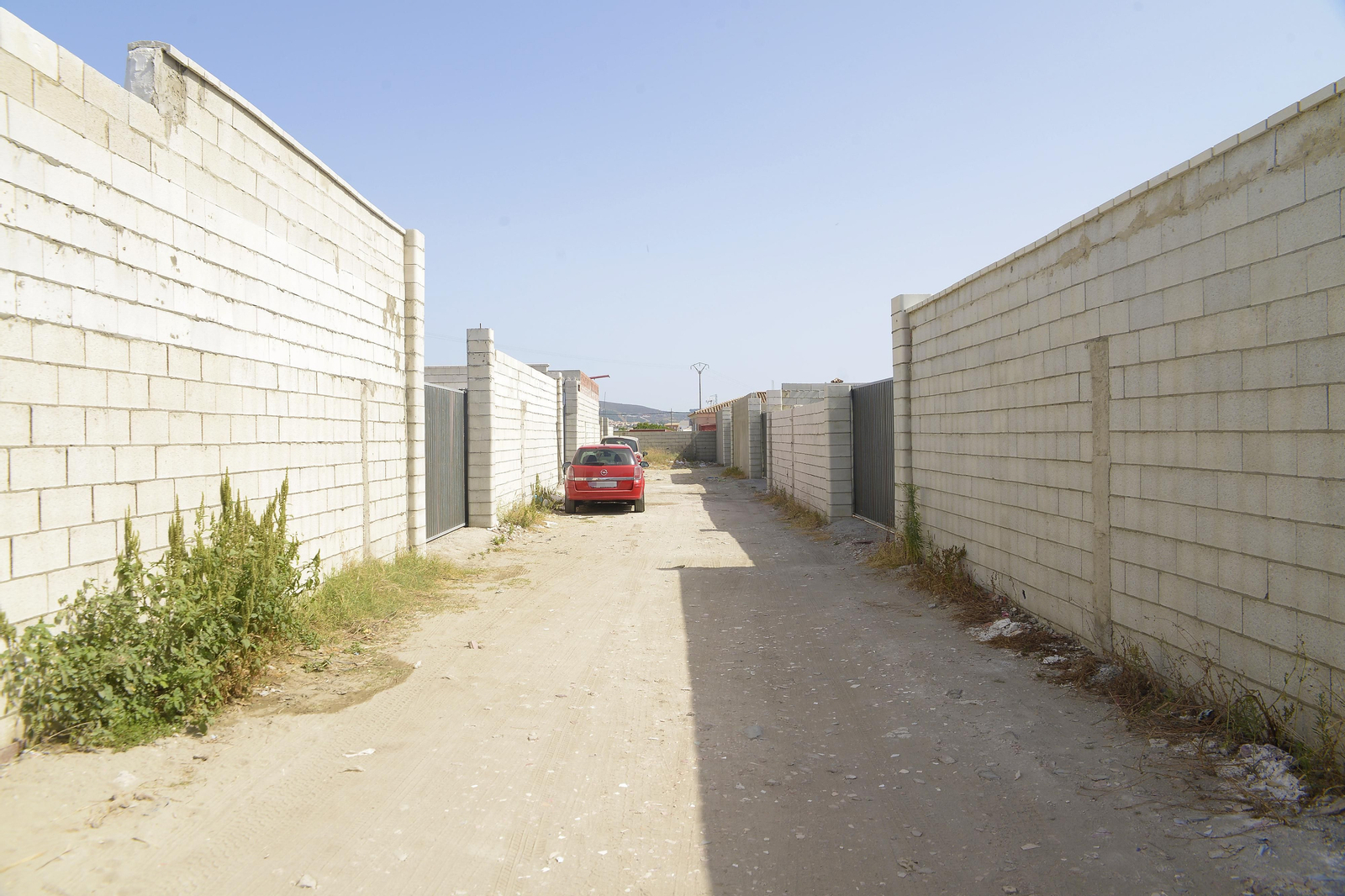 Fotos de las narcourbanizaciones del El Zabal en La Linea