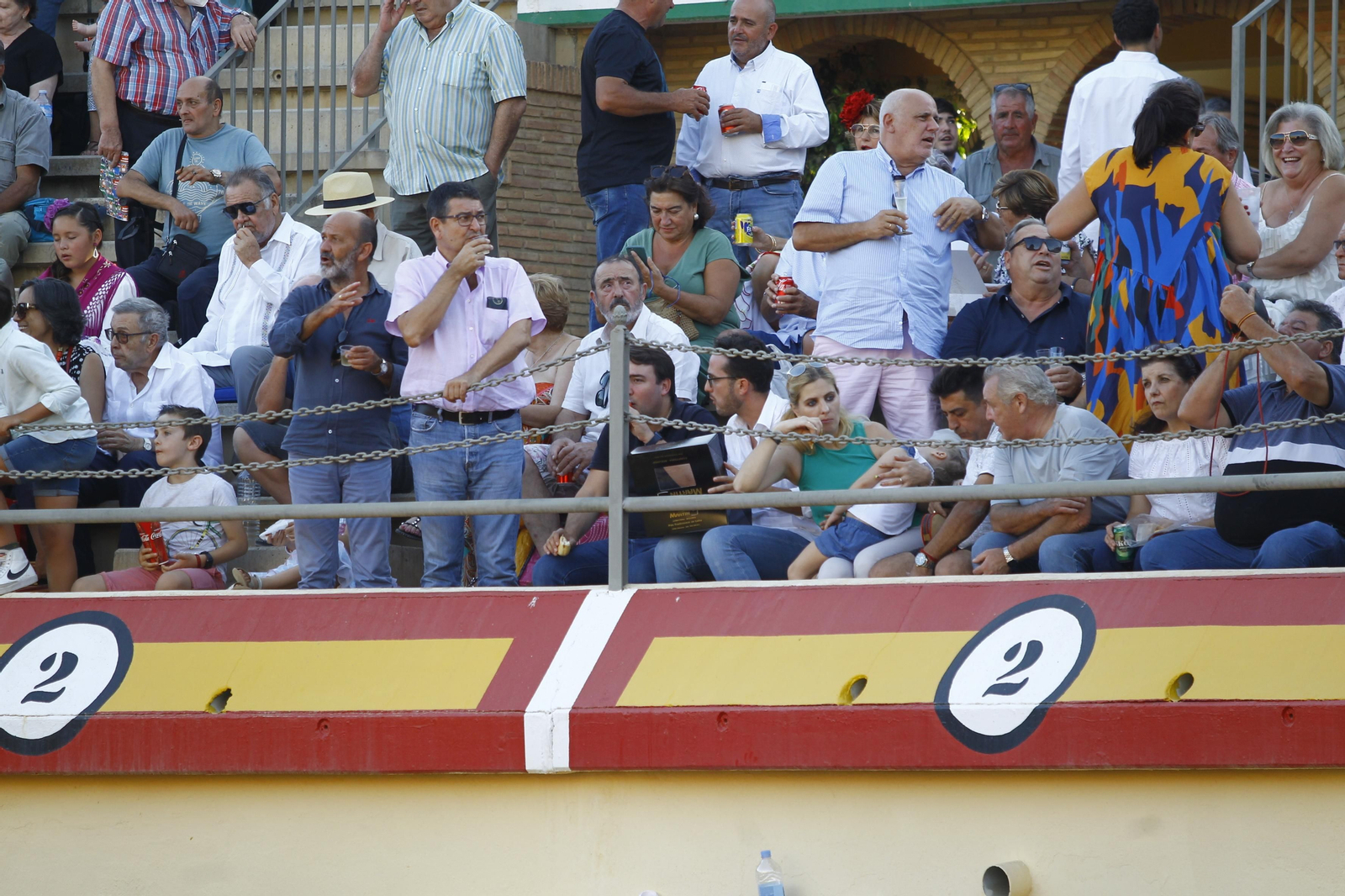 Imágenes de la corrida de toros de la Feria de Vera, con Morante de la Puebla, Emilio de Justo y Pablo Aguado