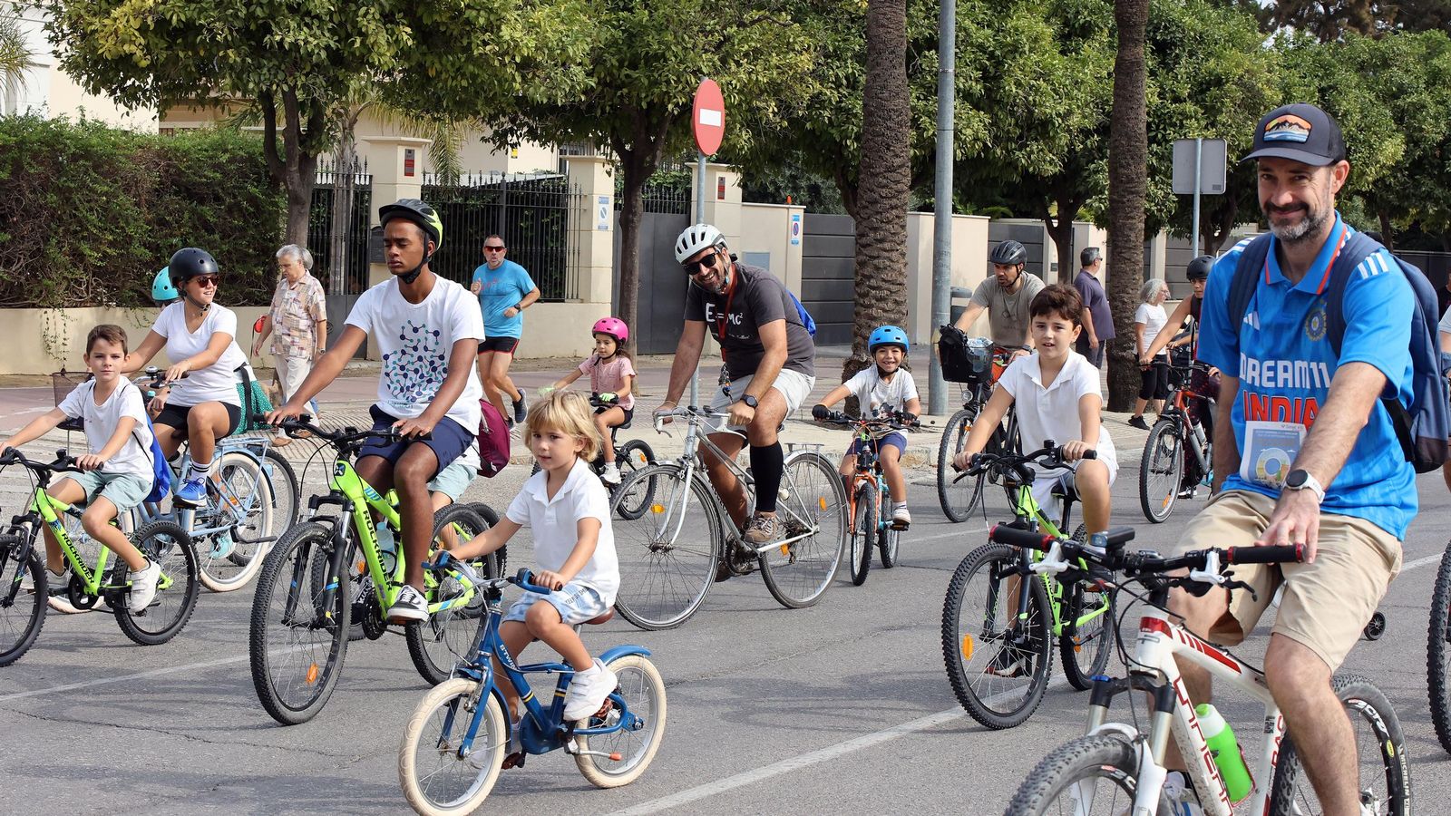 Búscate en el Día de la Bici Amistad por Jerez