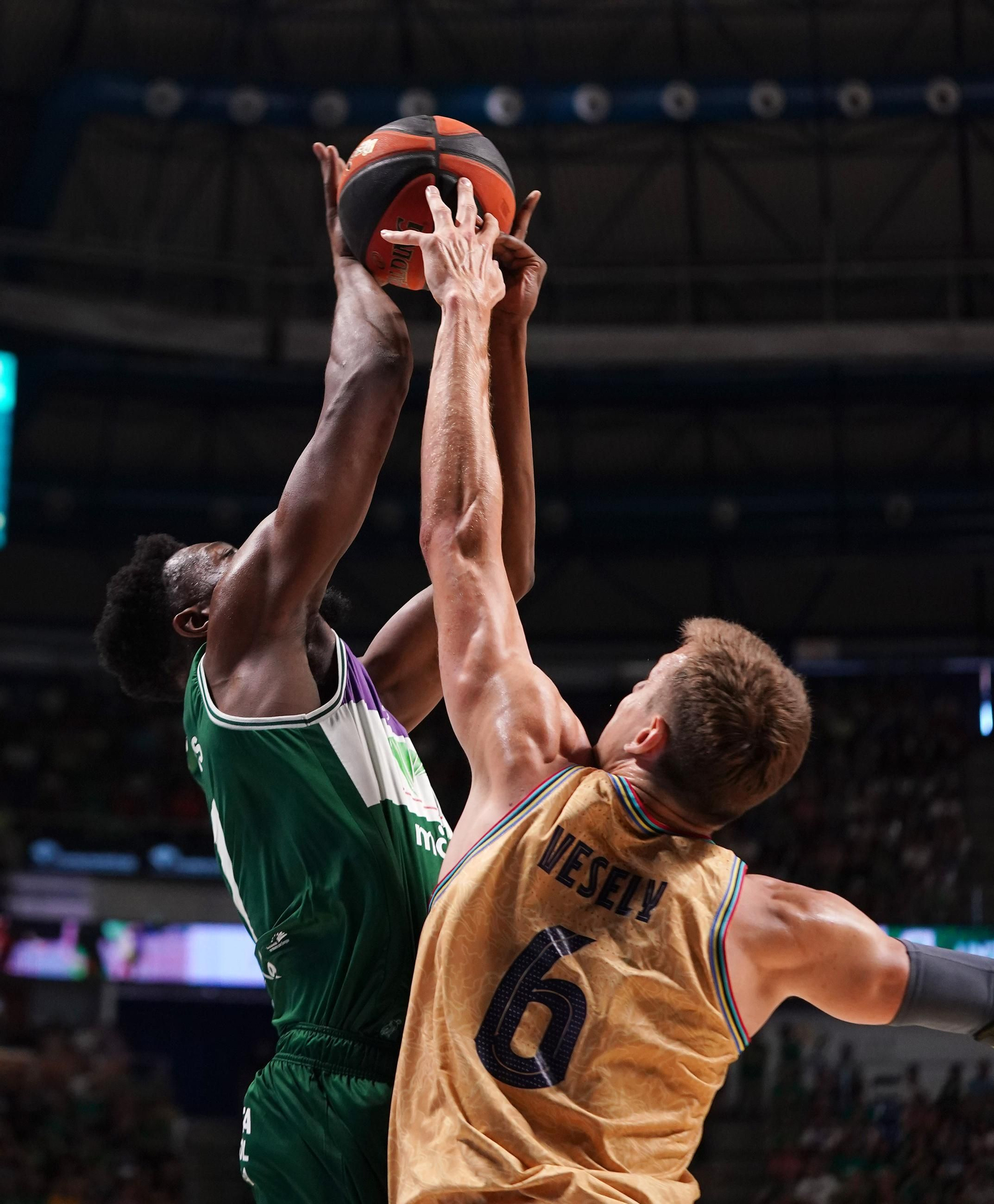 Melvin Ejim, sus cuatro años y seis títulos en Málaga