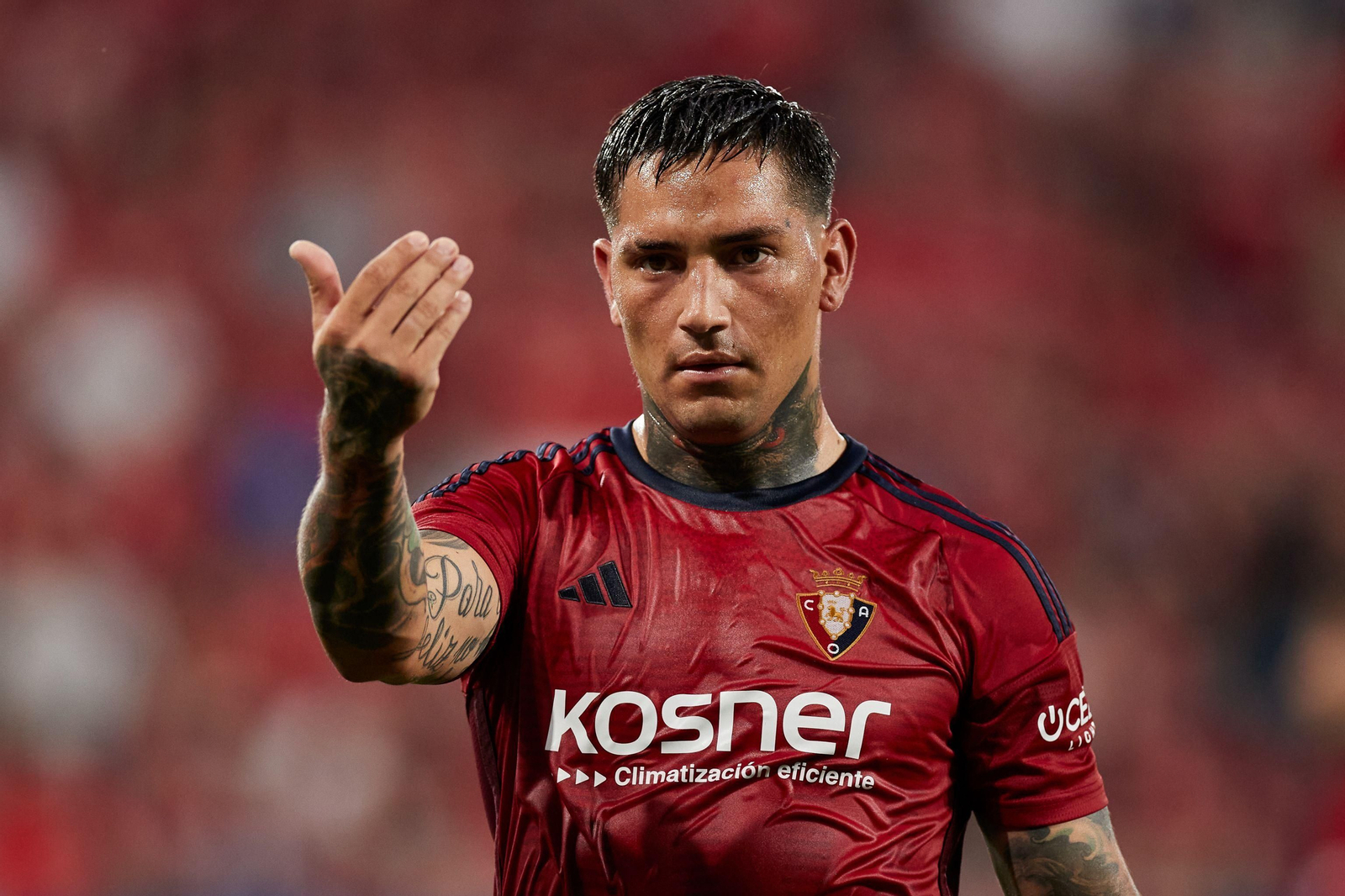 El Chimy Ávila, en un encuentro con Osasuna.