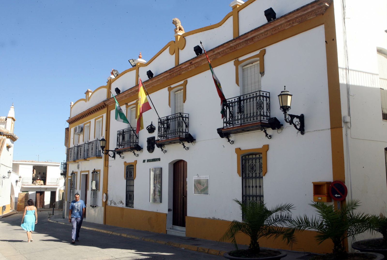Ayuntamiento de Lucena del Puerto.