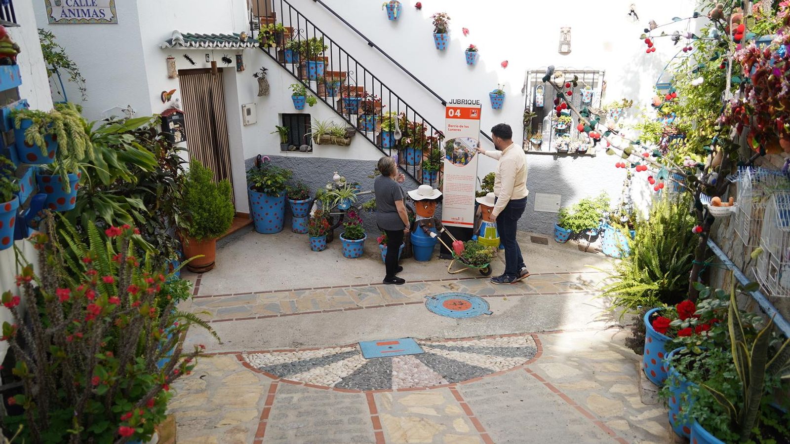 Uno de los floridos rincones de Jubrique. Uno de los floridos rincones de Jubrique.