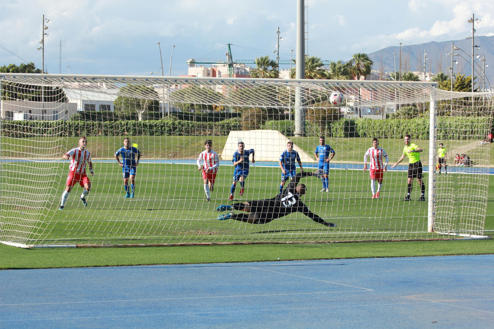Gol de penalti de Caballero.