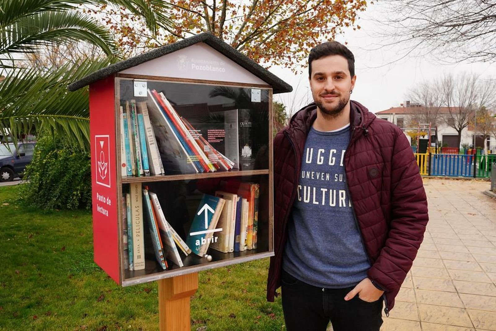 El concejal presenta uno de los puntos de lectura de Pozoblanco.