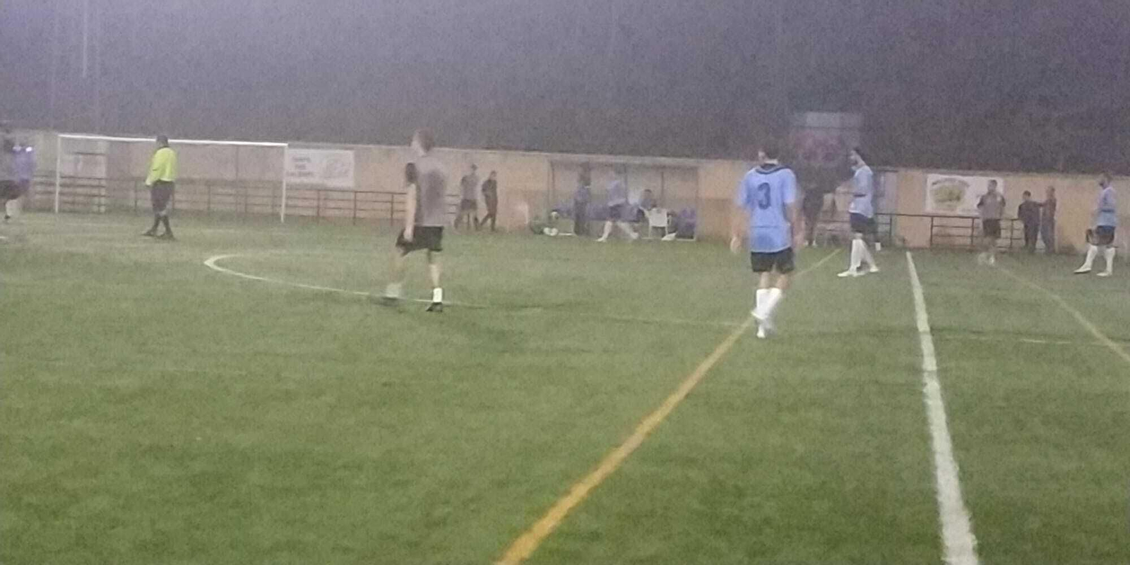 Castellar y Unión jugaron bajo la niebla