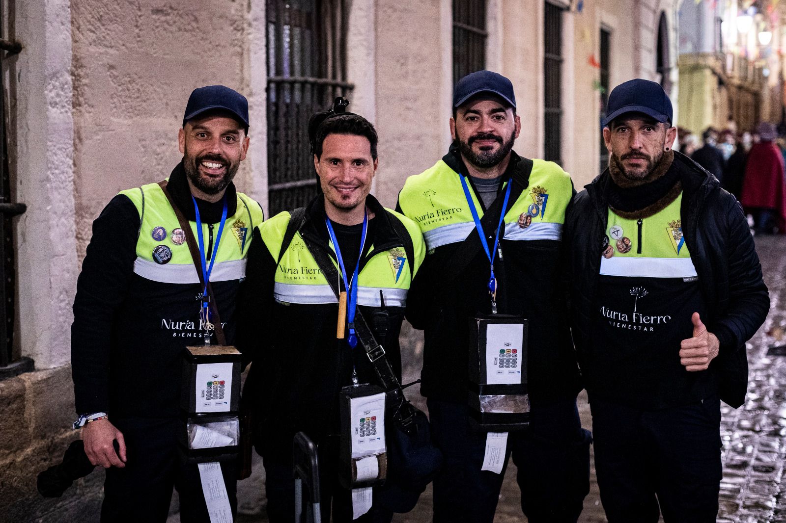 Búscate entre las mejores imágenes del Circuito de agrupaciones ilegales del Pópulo