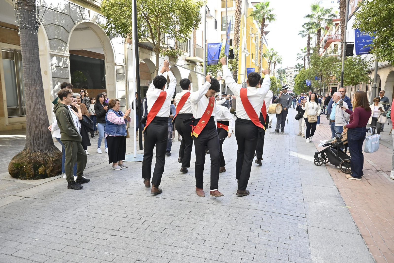 Las mejores mágenes del "II Encuentro de Danzas y Folclore Tradicional" de la provincia de Huelva