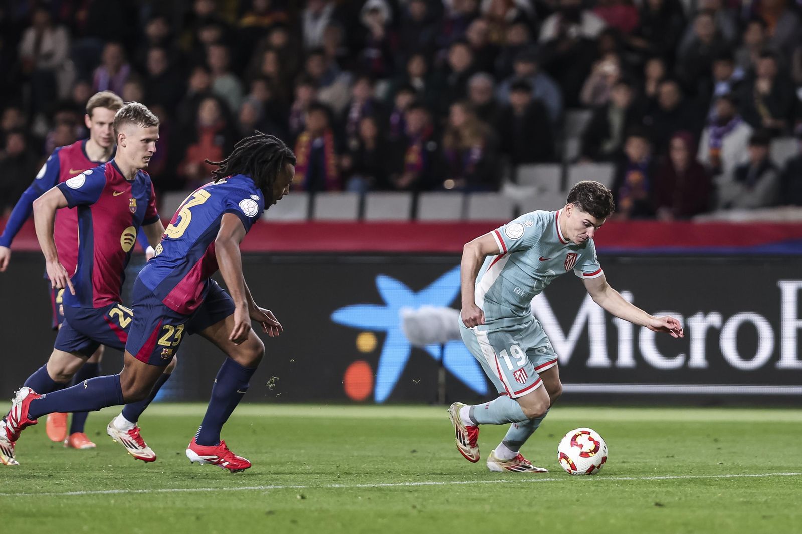 Las fotos del espectacular Barcelona - Atlético de Madrid