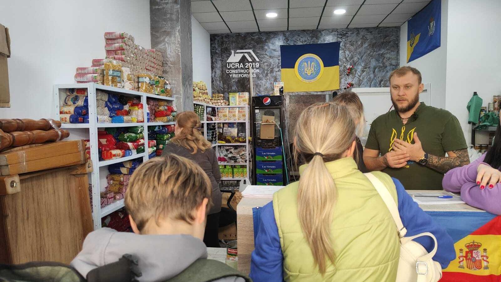 Ucranianos Unidos entrega productos de primera necesidad a compatriotas refugiados en la Bahía. Ucranianos Unidos entrega productos de primera necesidad a compatriotas refugiados en la Bahía.