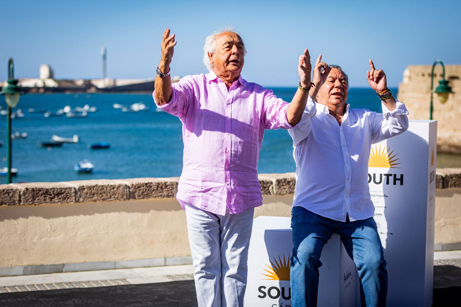 Las imágenes del photocall del Sotuh Festival en La Caleta este domingo: Adriana Ozores y  Los del Río
