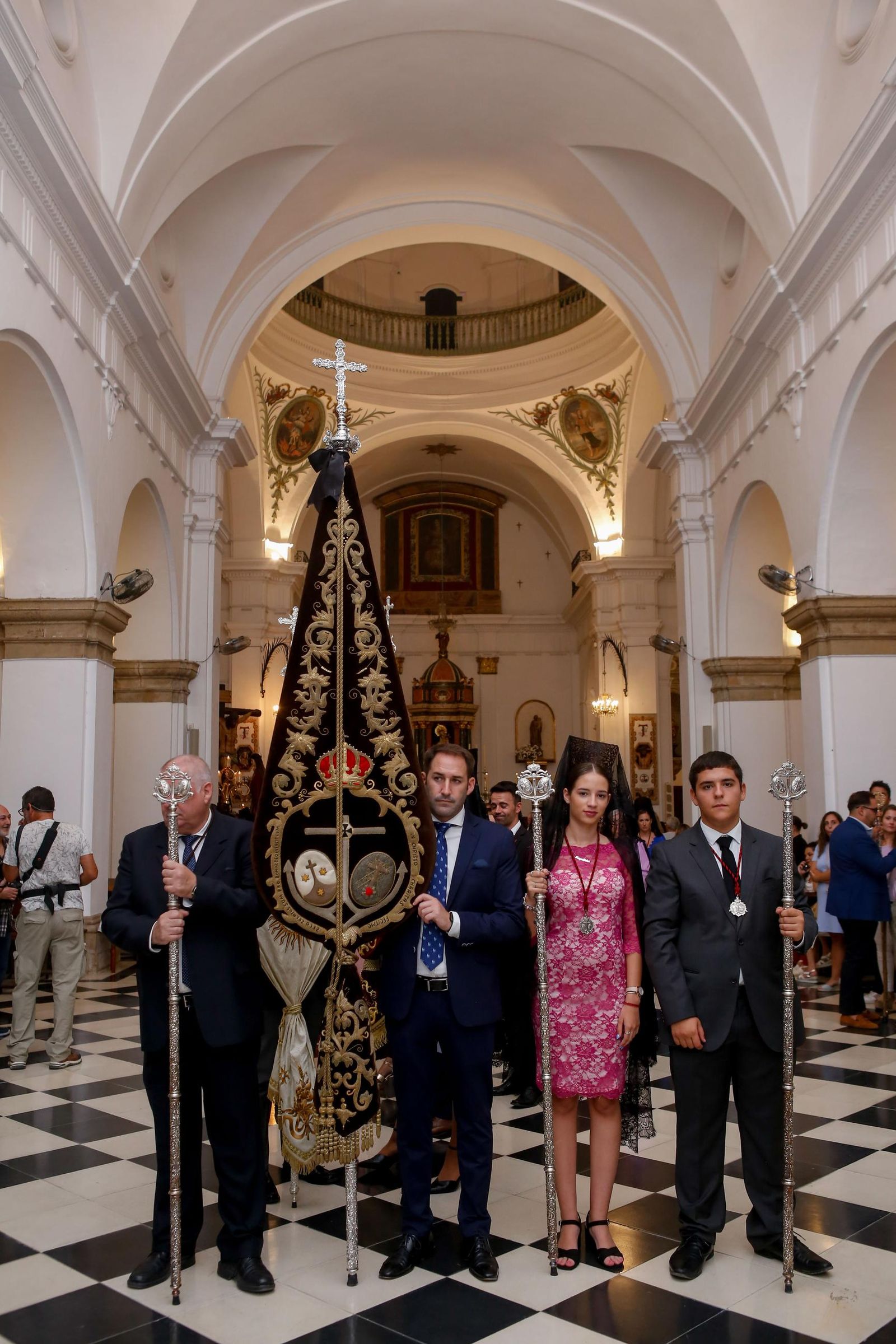 Fotografías de la procesión extraordinaria del 75 aniversario de la Buena Muerte de Los Barrios