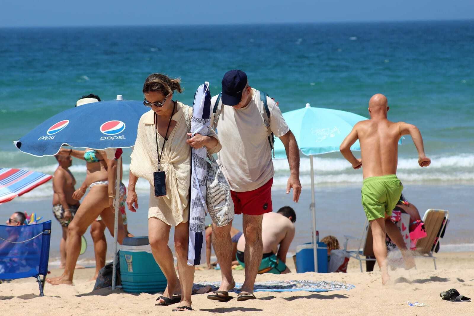 Así están las playas de Conil y El Palmar este verano