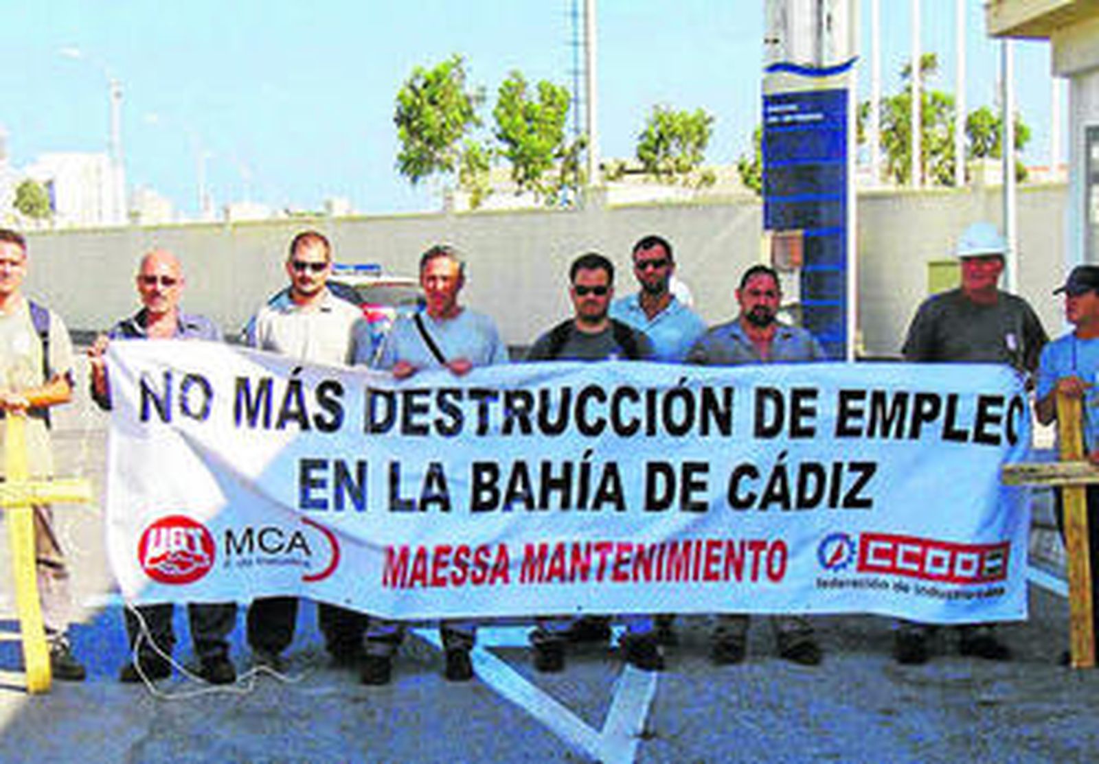 Varios empleados de Maessa durante una protesta en Cádiz