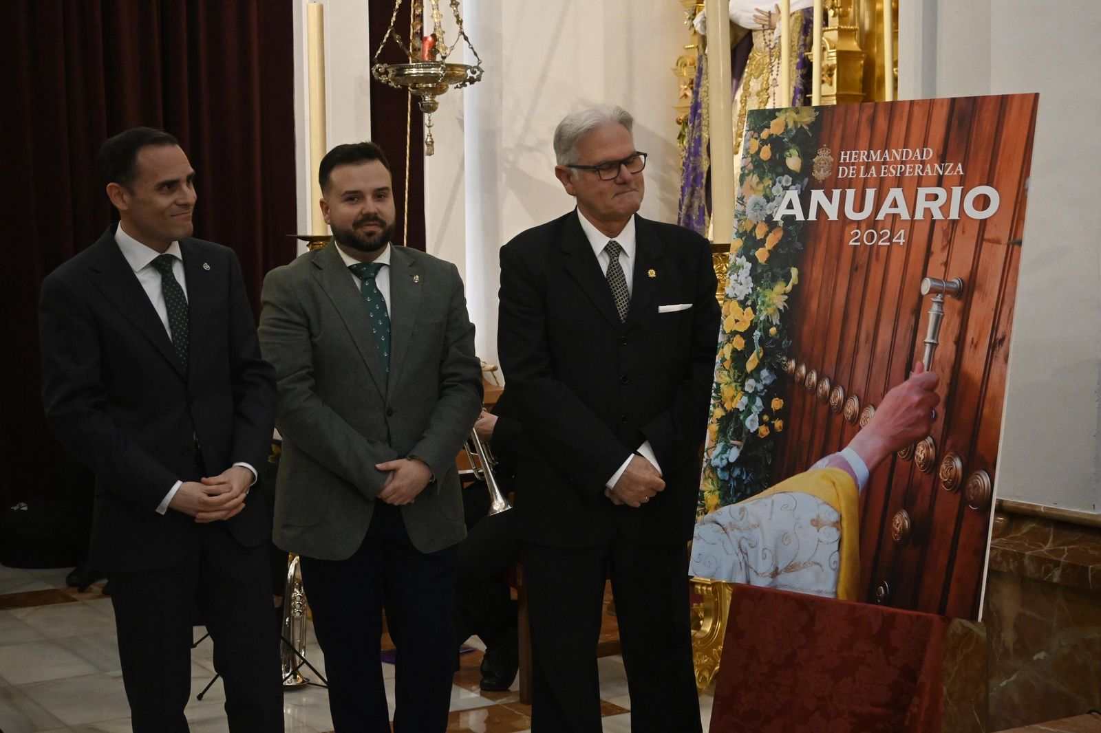 Presentación del cartel de 25 aniversario de la coronación de la Esperanza de Huelva