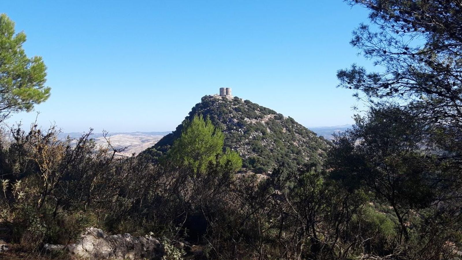 El Castillo de Cote, meta de esta ruta.