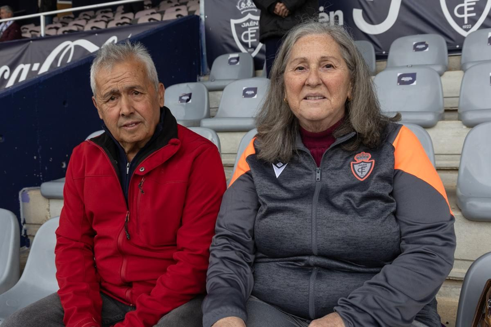 La emoción del triunfo in extremis del Real Jaén ante el Atlético Mancha Real, en imágenes