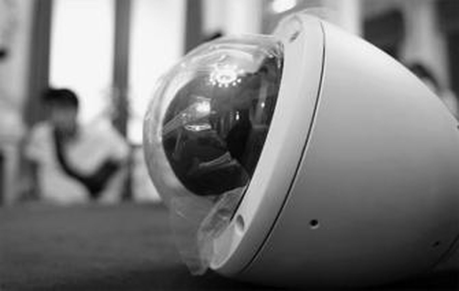 Una cámara de videovigilancia.