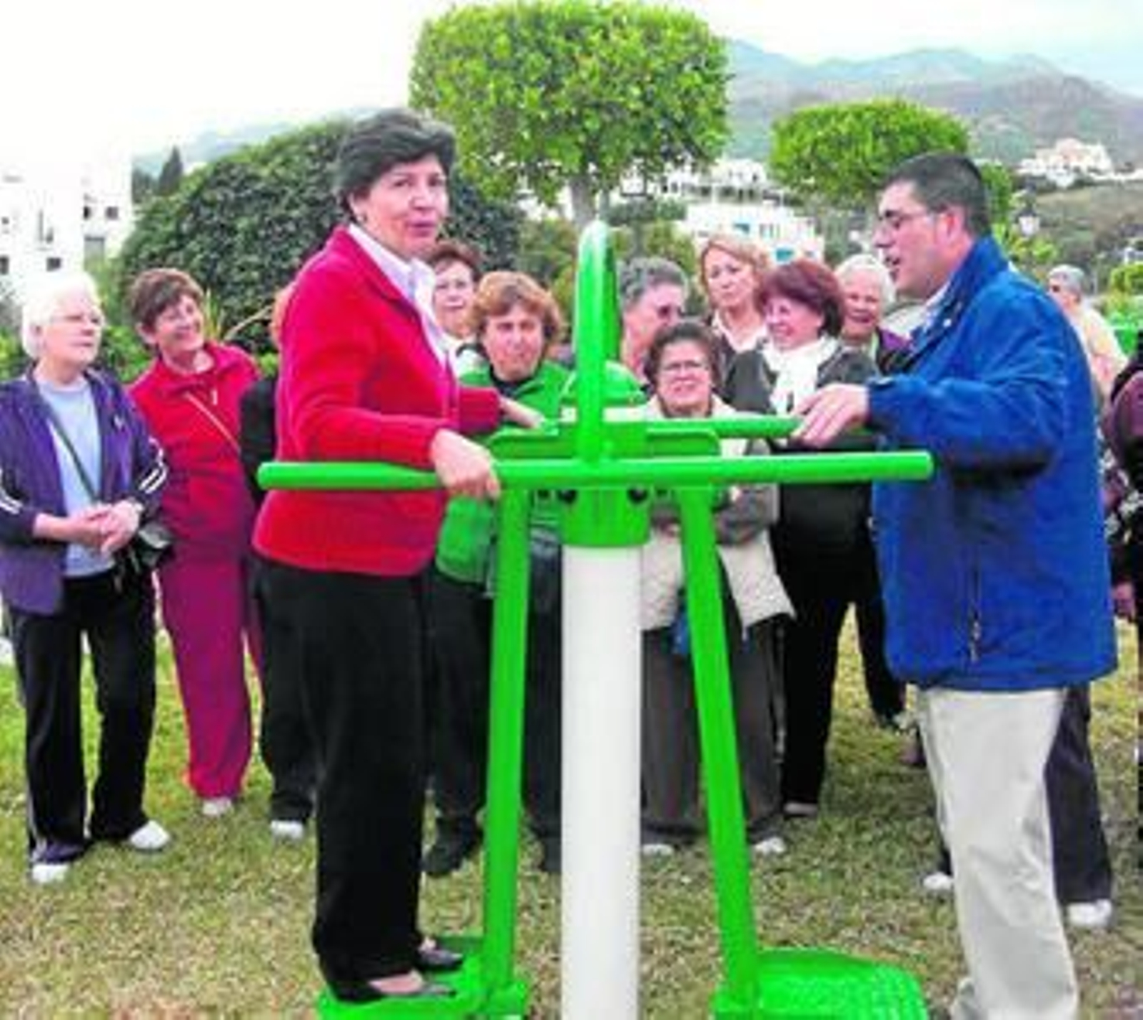 La inauguración concentró a un gran número de vecinos.